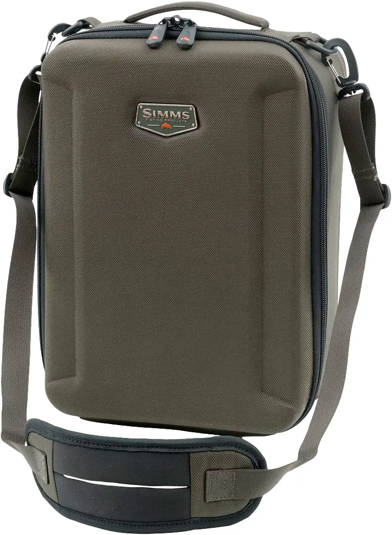 Чехол Simms Bounty Hunter Reel Case L 15 Coal