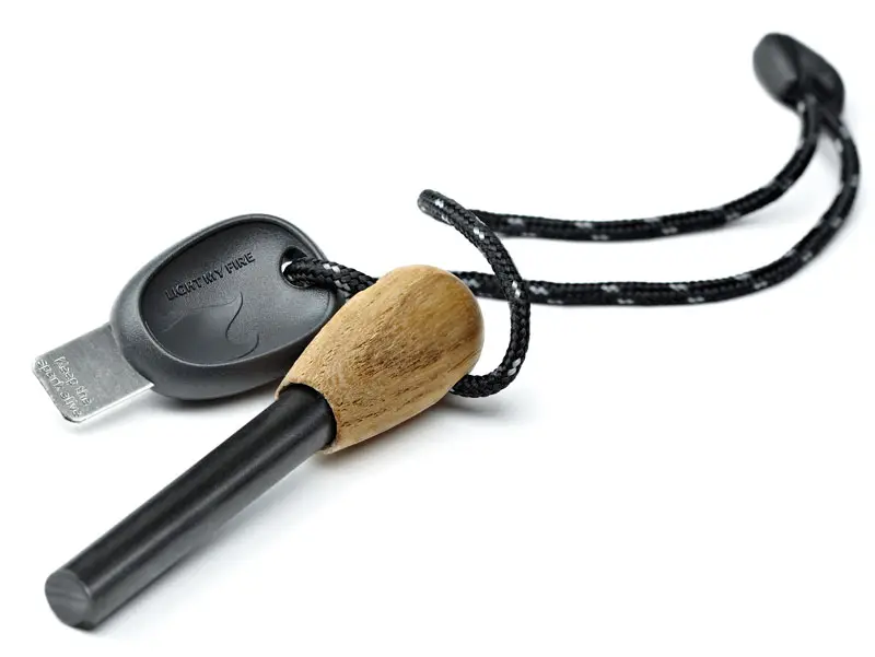 Кресало Light my fire FireSteel 2.0 Army Oak pin-pack