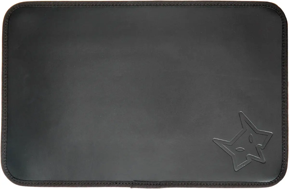 Настольный коврик Fox Leather Mat. Цвет - black
